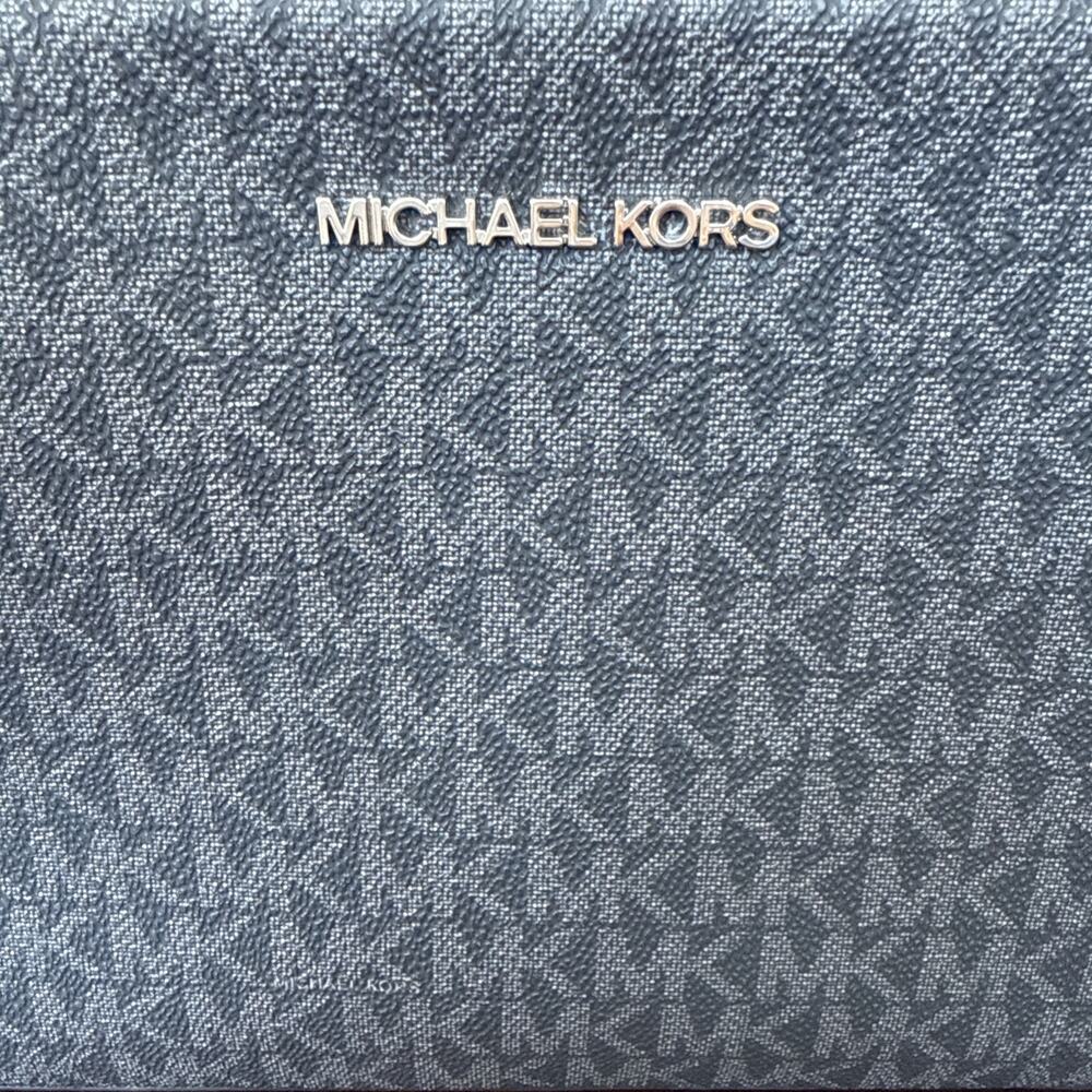 NWT!! Michael Kors Large Black Crossbody Bag 35H9STTC3B-001 Retail $378 Jet Set - Picture 3 of 8